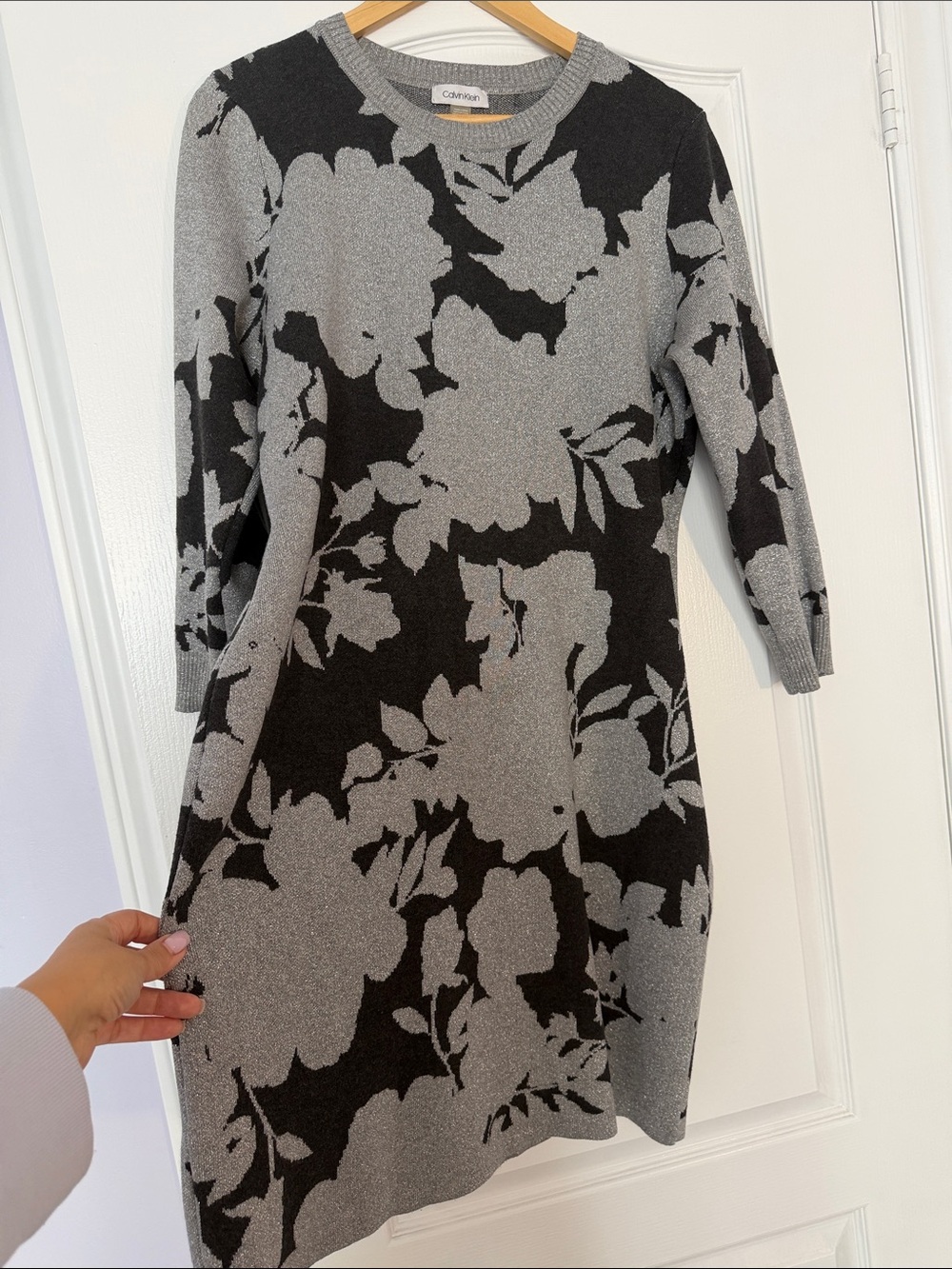 Calvin Klein Metallic Floral Knit Sweater Dress – Size XL - Picture 6 of 13